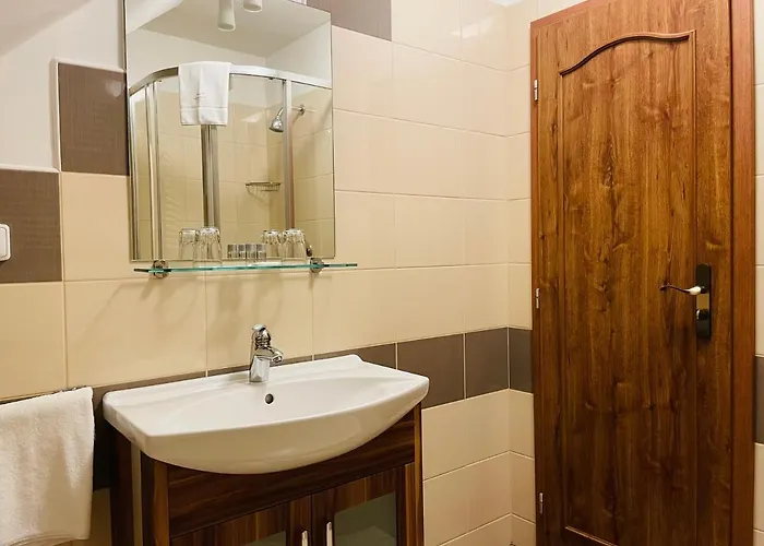 Pod Dratnikem Szálloda 4*